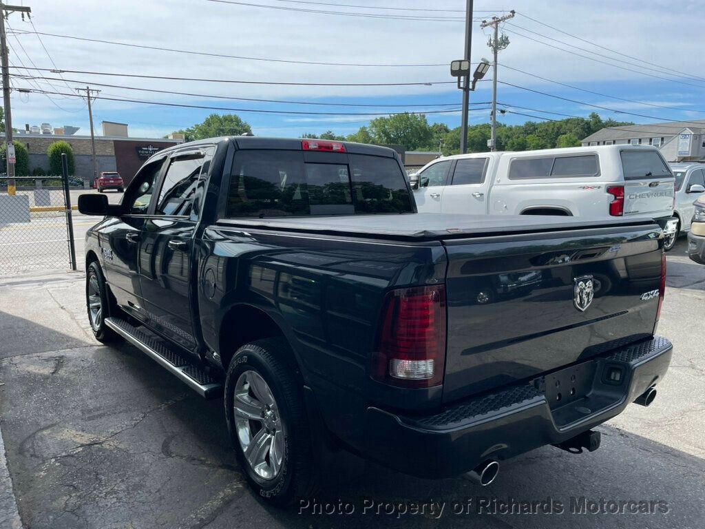 2017 Ram 1500 Night 4x4 Crew Cab 5'7