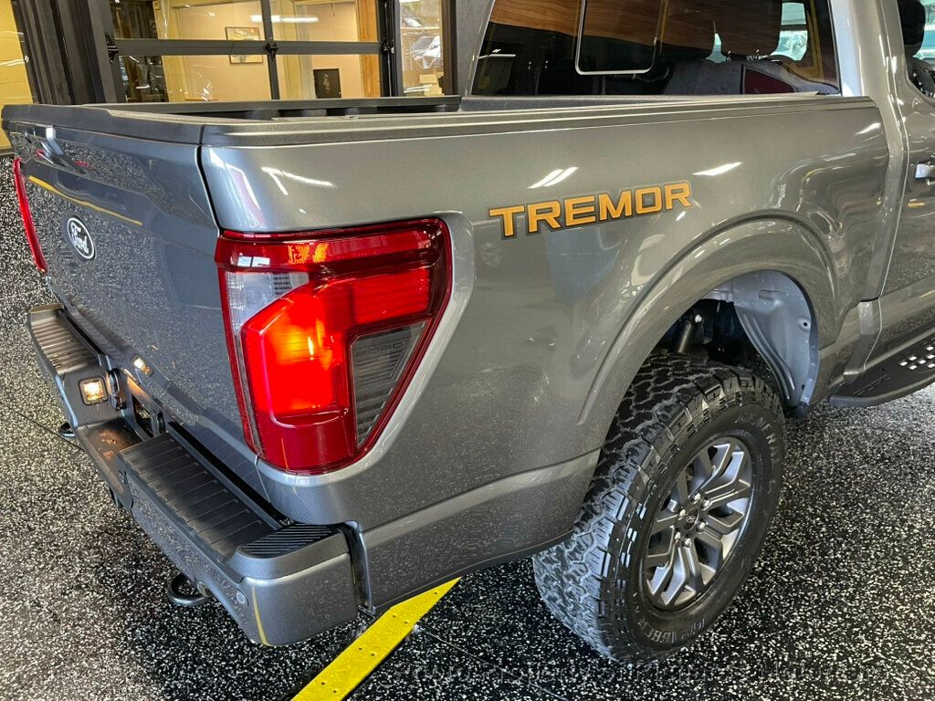2025 Ford F-150 Tremor 4WD SuperCrew 5.5' Box - Carbonized Gray Metallic exterior view 10