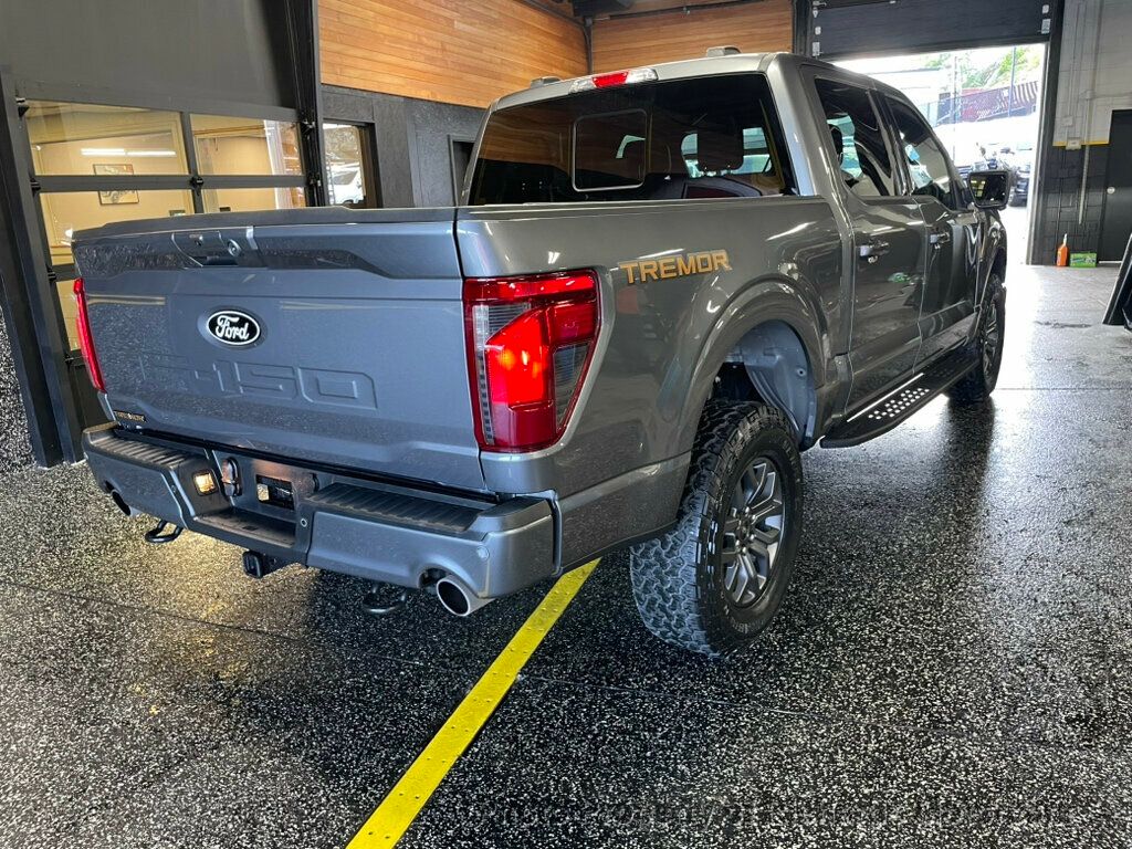 2025 Ford F-150 Tremor 4WD SuperCrew 5.5' Box - Carbonized Gray Metallic exterior view 7