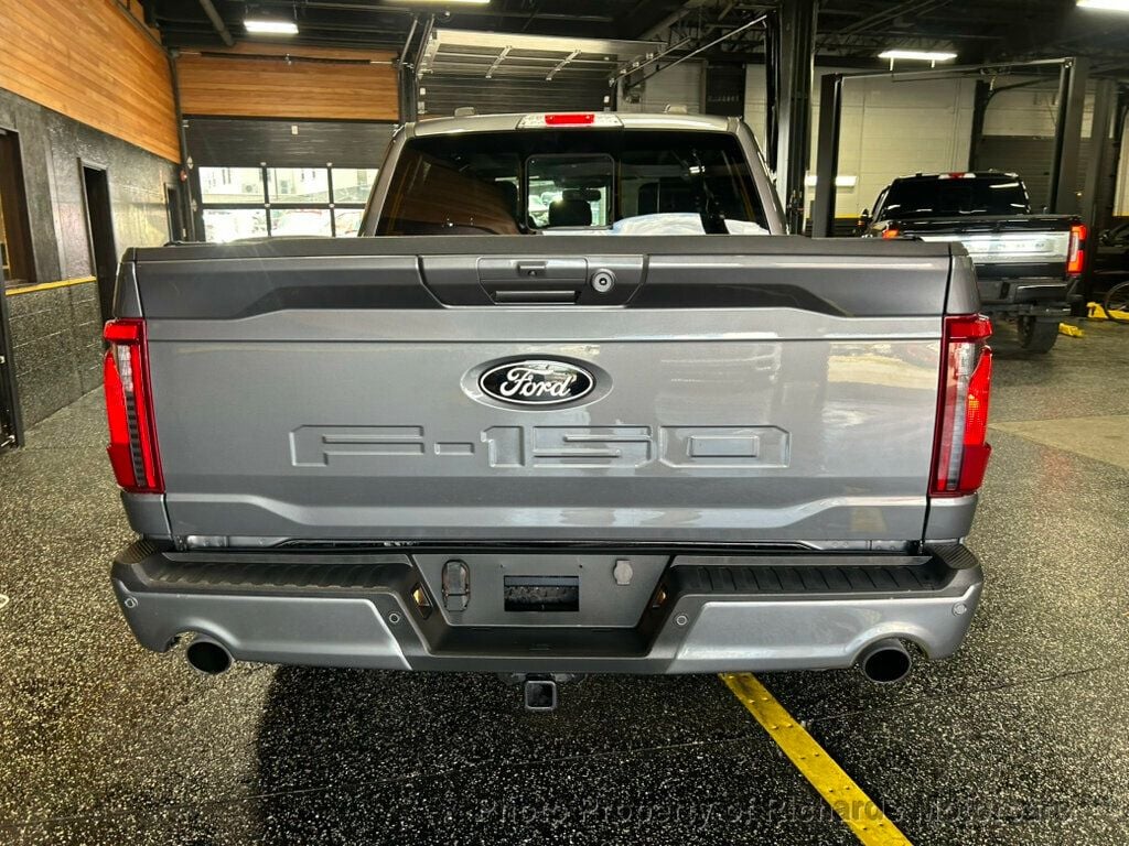 2024 Ford F-150 XLT 4WD SuperCrew 5.5' Box - Carbonized Gray Metallic exterior view 3