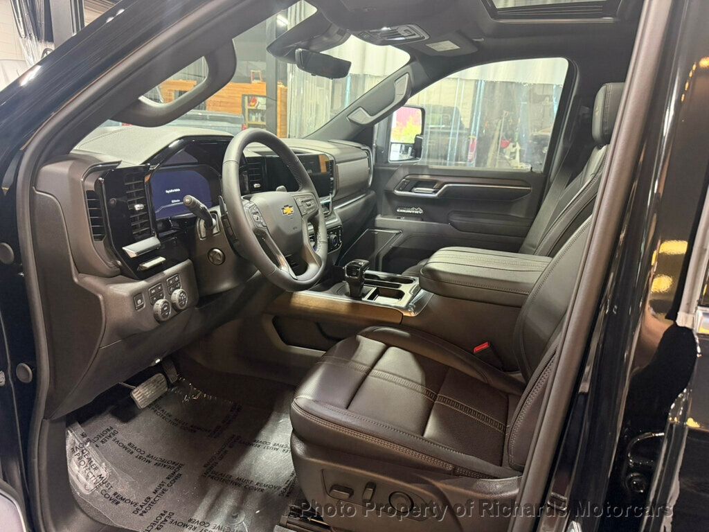 2025 Chevrolet Silverado 1500 4WD Crew Cab 147