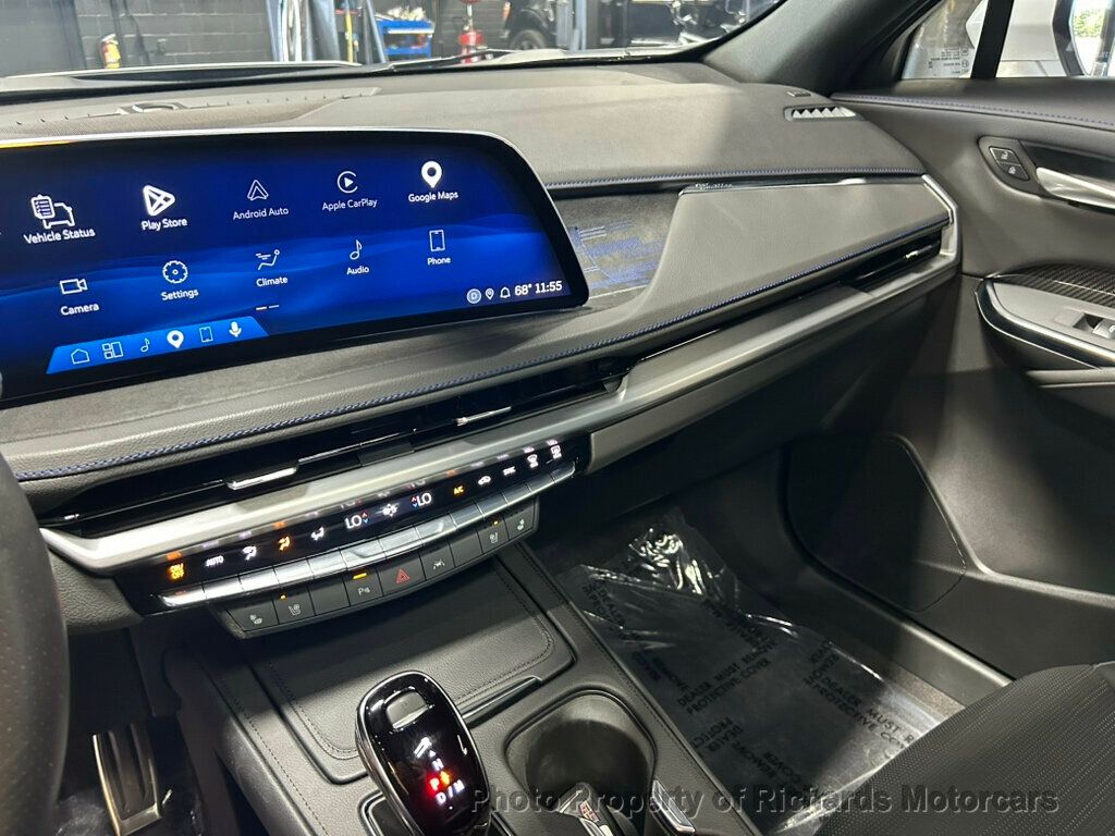 2025 Cadillac XT4 AWD 4dr Sport - Crystal White Tricoat exterior view 14