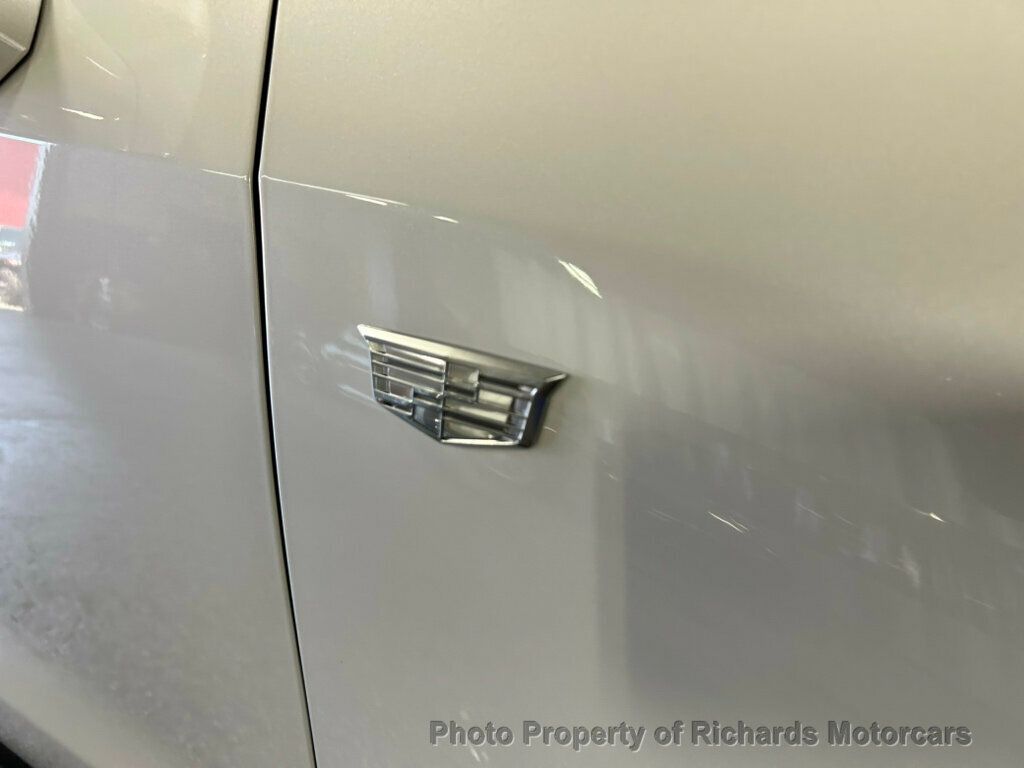 2025 Cadillac XT4 AWD 4dr Sport - Crystal White Tricoat exterior view 9