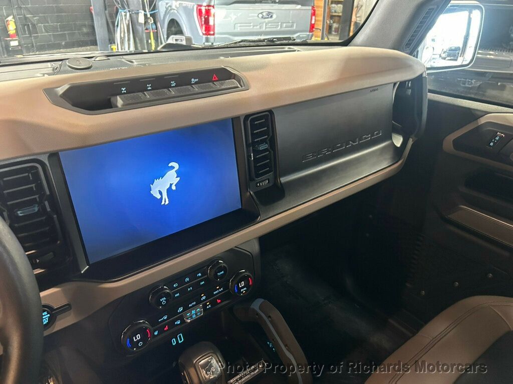2023 Ford Bronco - Shadow Black exterior view 12