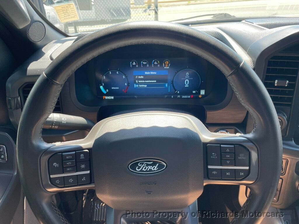 2024 Ford F-150 XLT 4WD SuperCrew 5.5' Box - Agate Black Metallic exterior view 13