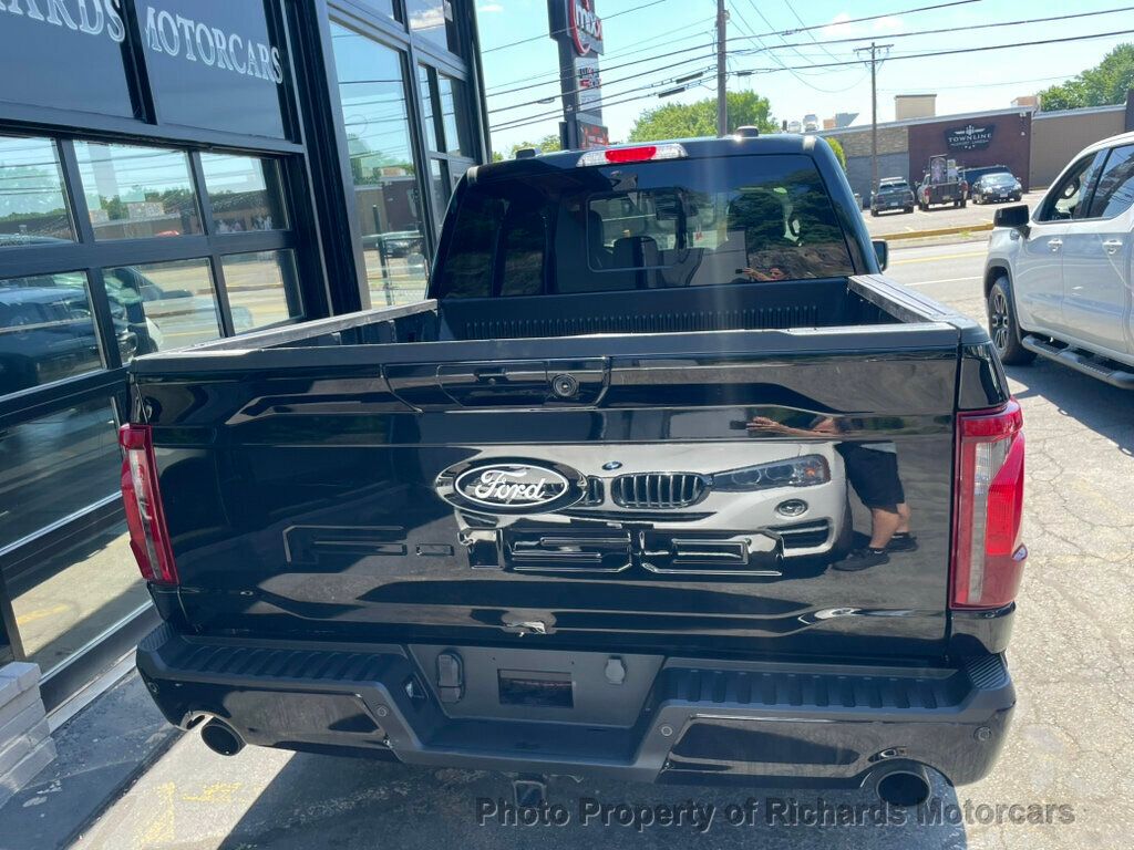 2024 Ford F-150 XLT 4WD SuperCrew 5.5' Box - Agate Black Metallic exterior view 6