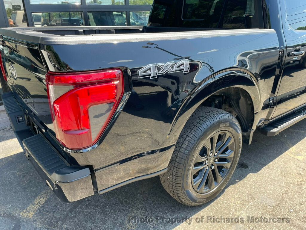 2024 Ford F-150 XLT 4WD SuperCrew 5.5' Box - Agate Black Metallic exterior view 7