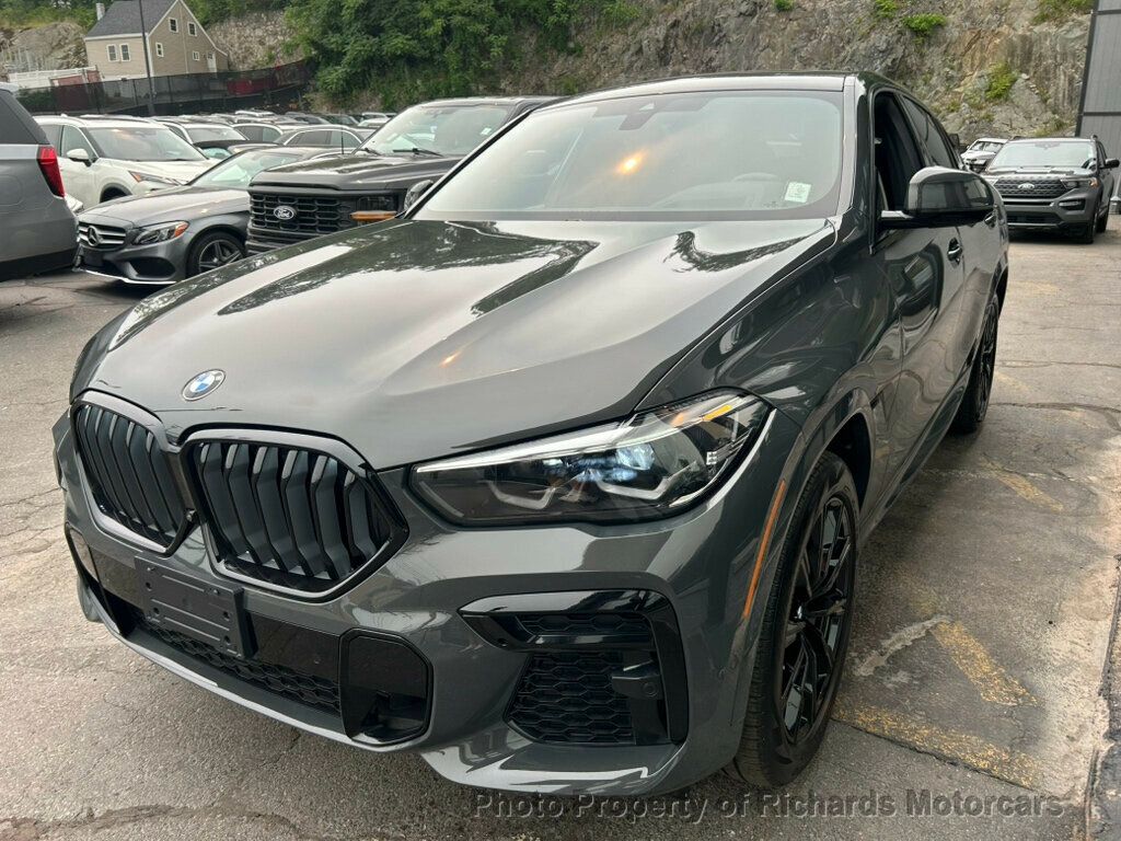2022 BMW X6 xDrive40i Sports Activity - Dravit Grey Metallic exterior view 5
