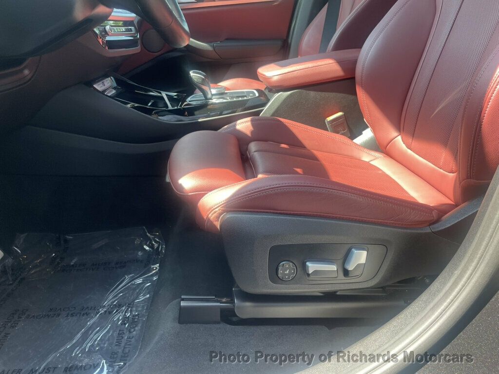 2022 BMW X3 M40i Sports Activity Vehicle - Black Sapphire Metallic exterior view 10