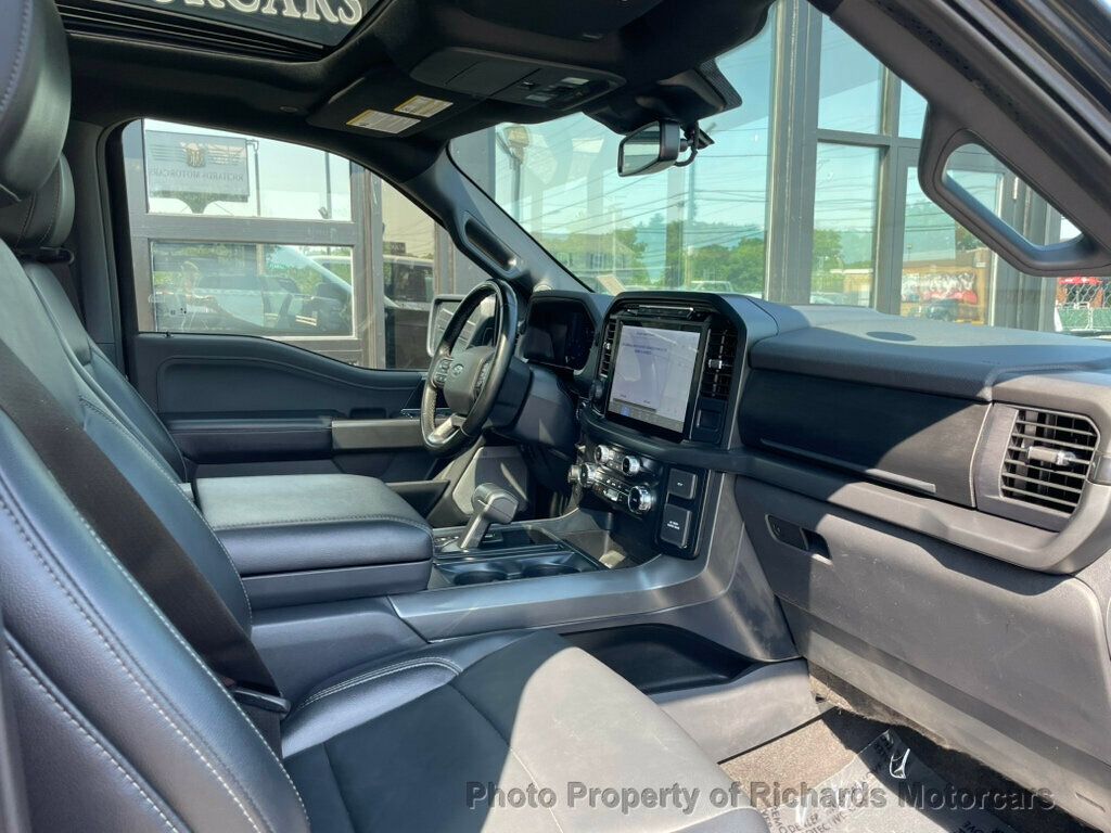 2024 Ford F-150 XLT 4WD SuperCrew 5.5' Box - Agate Black Metallic exterior view 20
