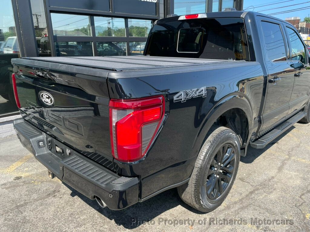 2024 Ford F-150 XLT 4WD SuperCrew 5.5' Box - Agate Black Metallic exterior view 8