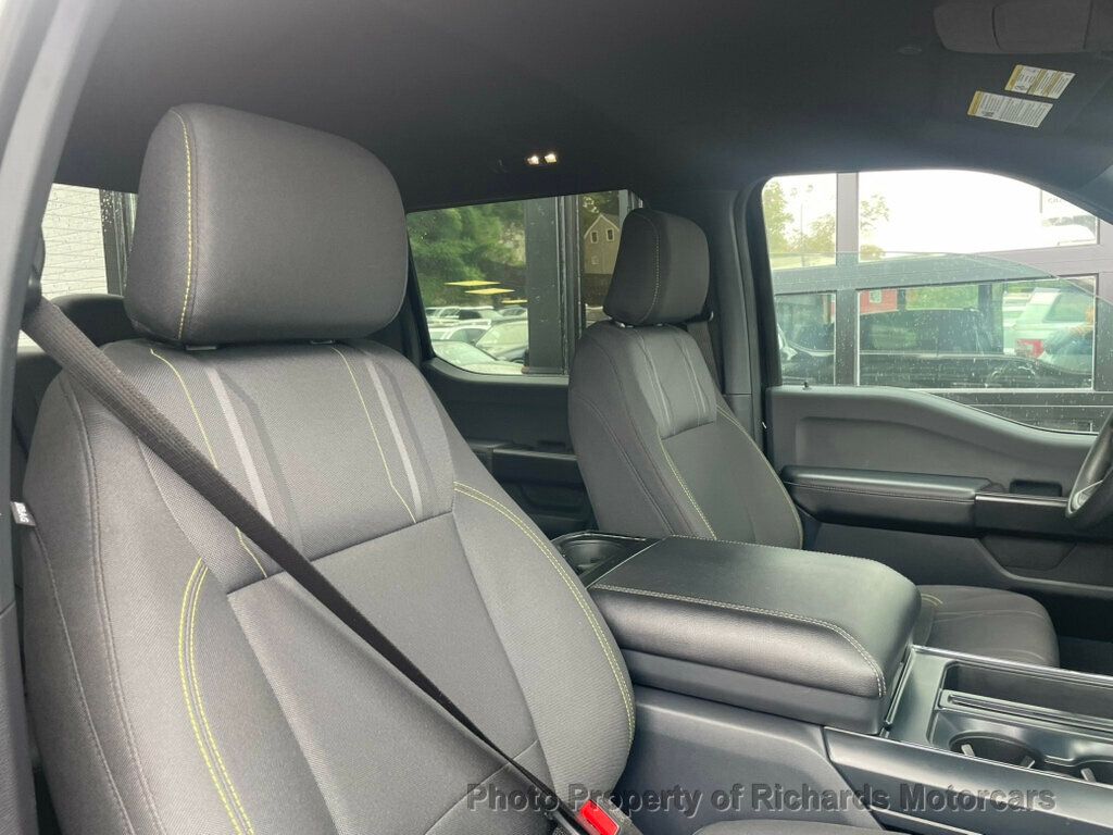 2024 Ford F-150 STX 4WD SuperCrew 5.5' Box - Agate Black Metallic exterior view 20