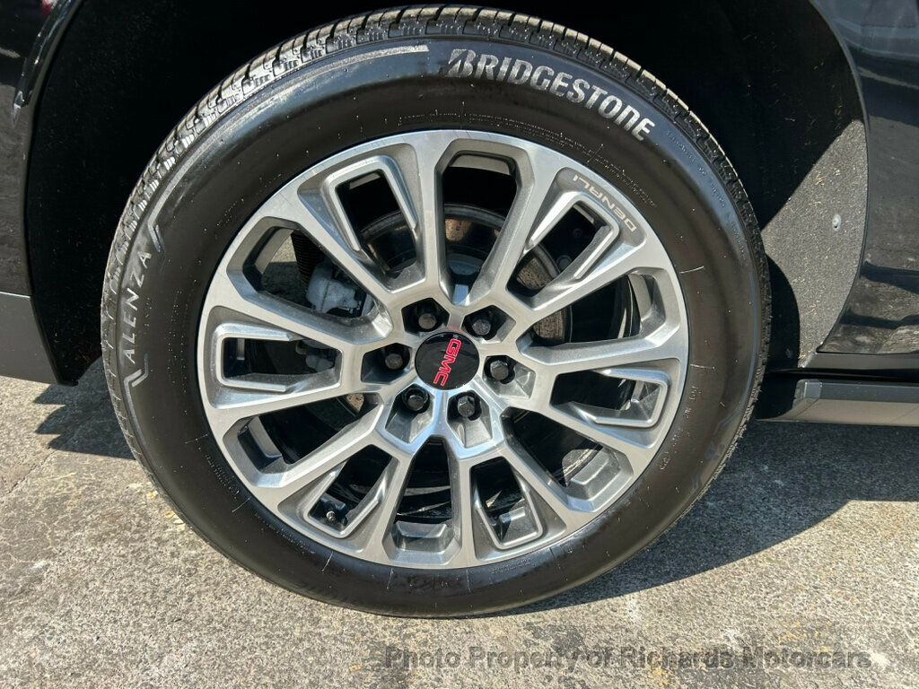 2025 GMC Yukon XL 4WD 4dr Denali - Onyx Black exterior view 10