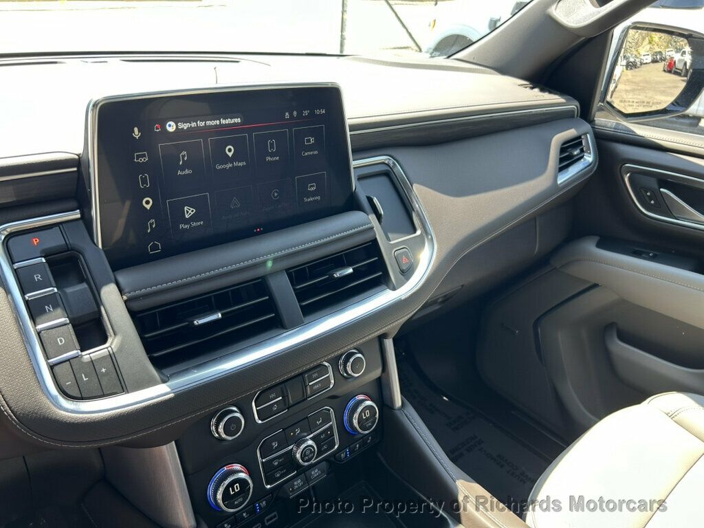 2024 GMC Yukon XL 4WD 4dr SLT - Sterling Metallic exterior view 13