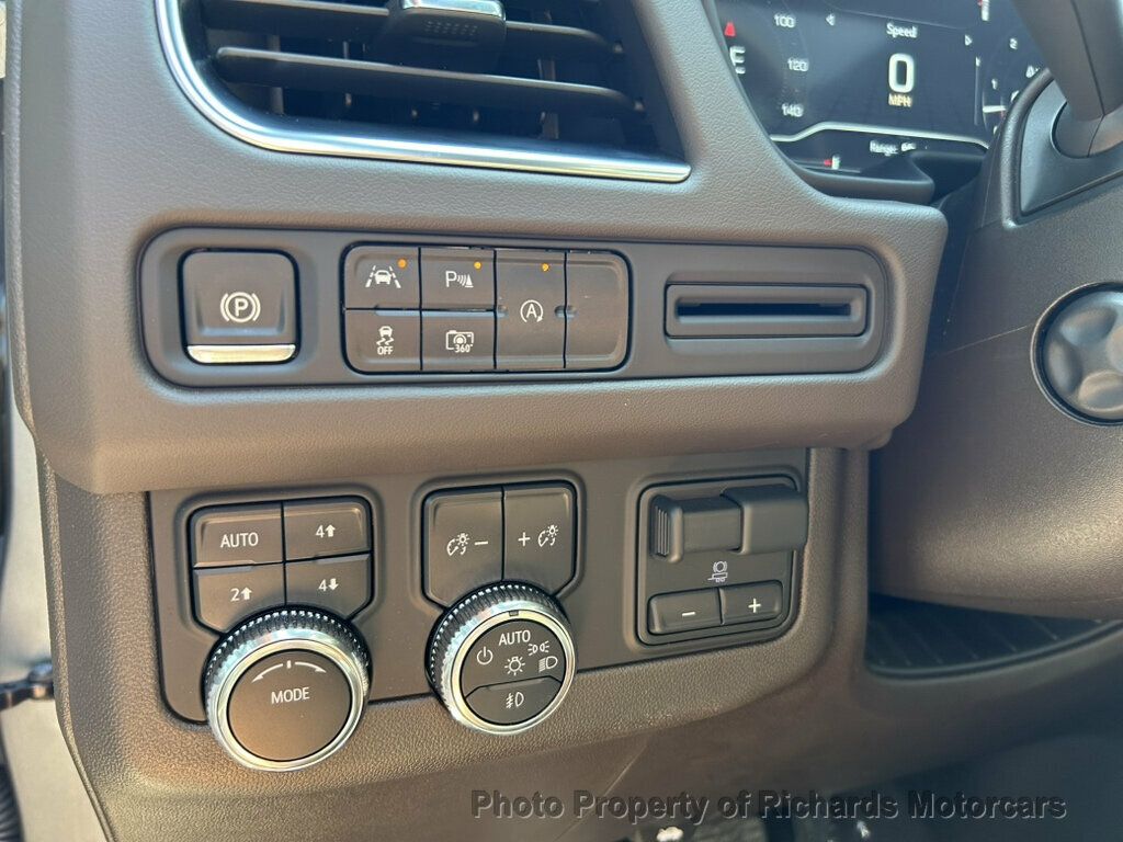 2024 GMC Yukon XL 4WD 4dr SLT - Sterling Metallic exterior view 19