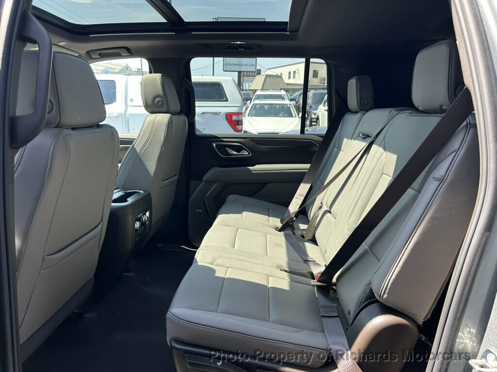 2024 GMC Yukon XL 4WD 4dr SLT - Sterling Metallic exterior view 20