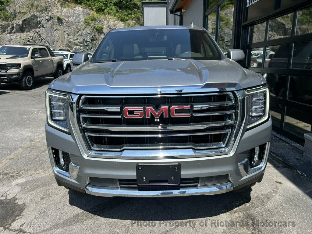 2024 GMC Yukon XL 4WD 4dr SLT - Sterling Metallic exterior view 6
