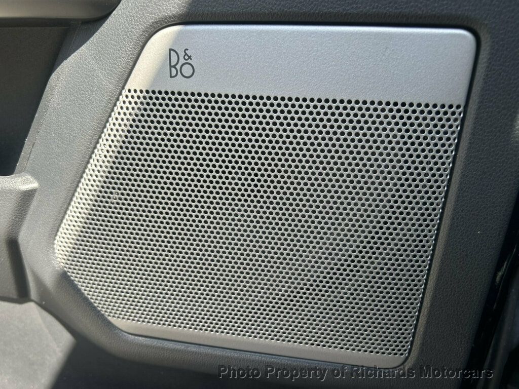 2024 Ford F-150 XLT 4WD SuperCrew 5.5' Box - Atlas Blue Metallic exterior view 15