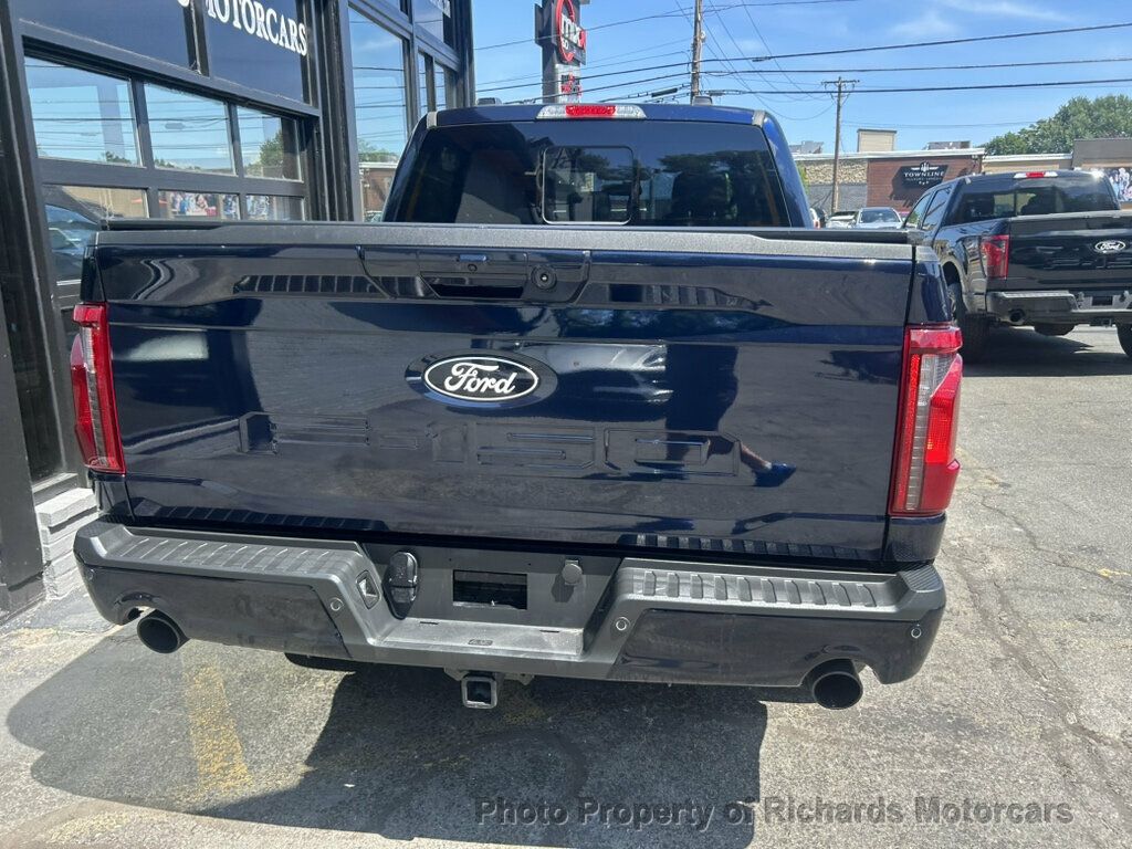 2024 Ford F-150 XLT 4WD SuperCrew 5.5' Box - Atlas Blue Metallic exterior view 3