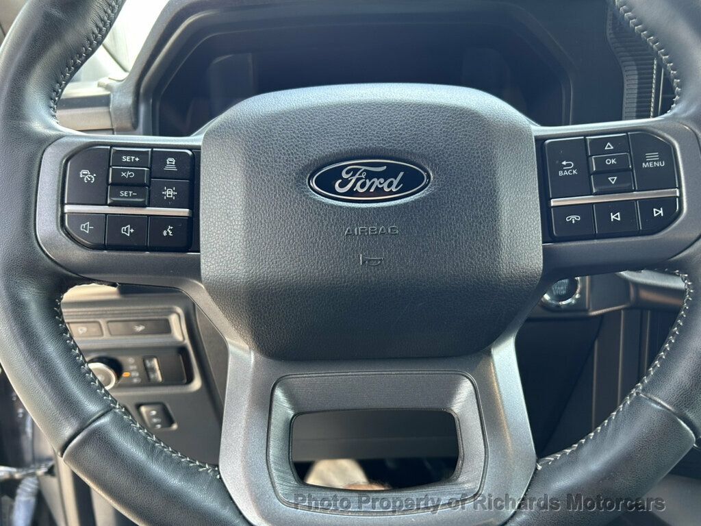 2024 Ford F-150 LARIAT 4WD SuperCrew 5.5' Box - Carbonized Gray Metallic exterior view 14