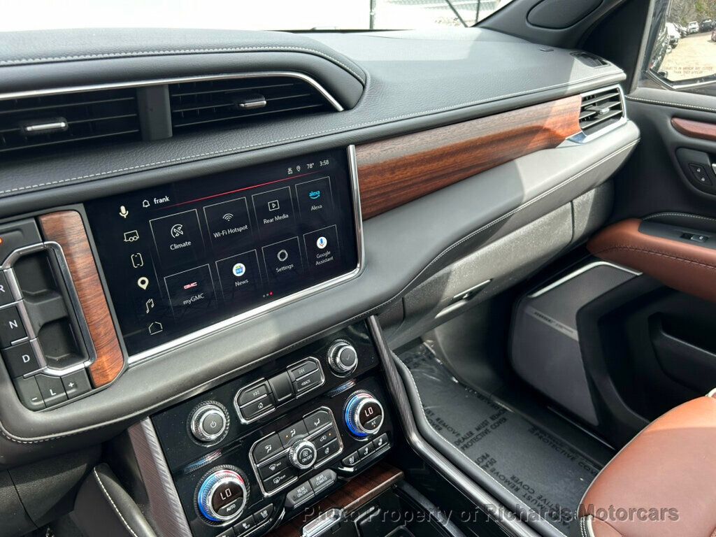 2023 GMC Yukon 4WD 4dr Denali Ultimate - Onyx Black exterior view 13