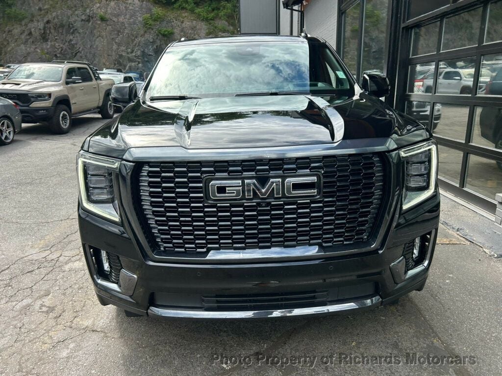 2023 GMC Yukon 4WD 4dr Denali Ultimate - Onyx Black exterior view 6