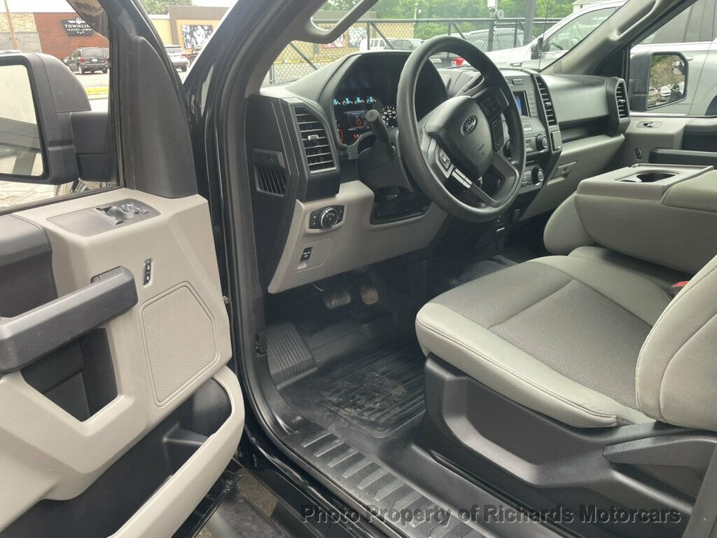 2018 Ford F-150 XL 4WD Reg Cab 6.5' Box - Shadow Black exterior view 8