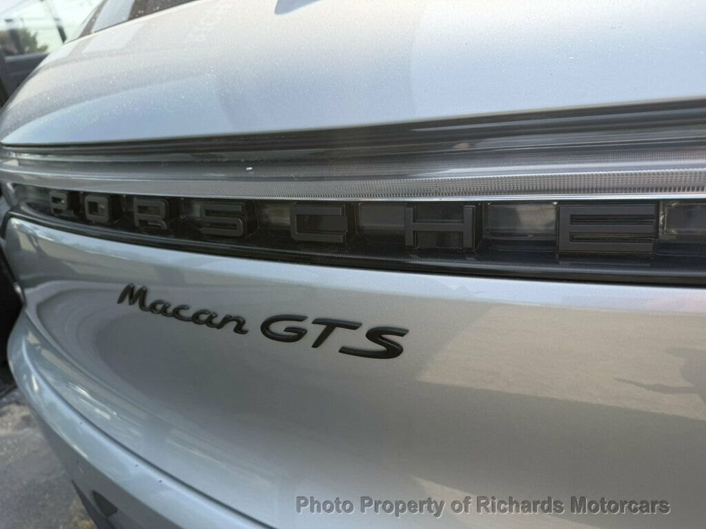 2021 Porsche Macan GTS AWD - Chalk exterior view 10