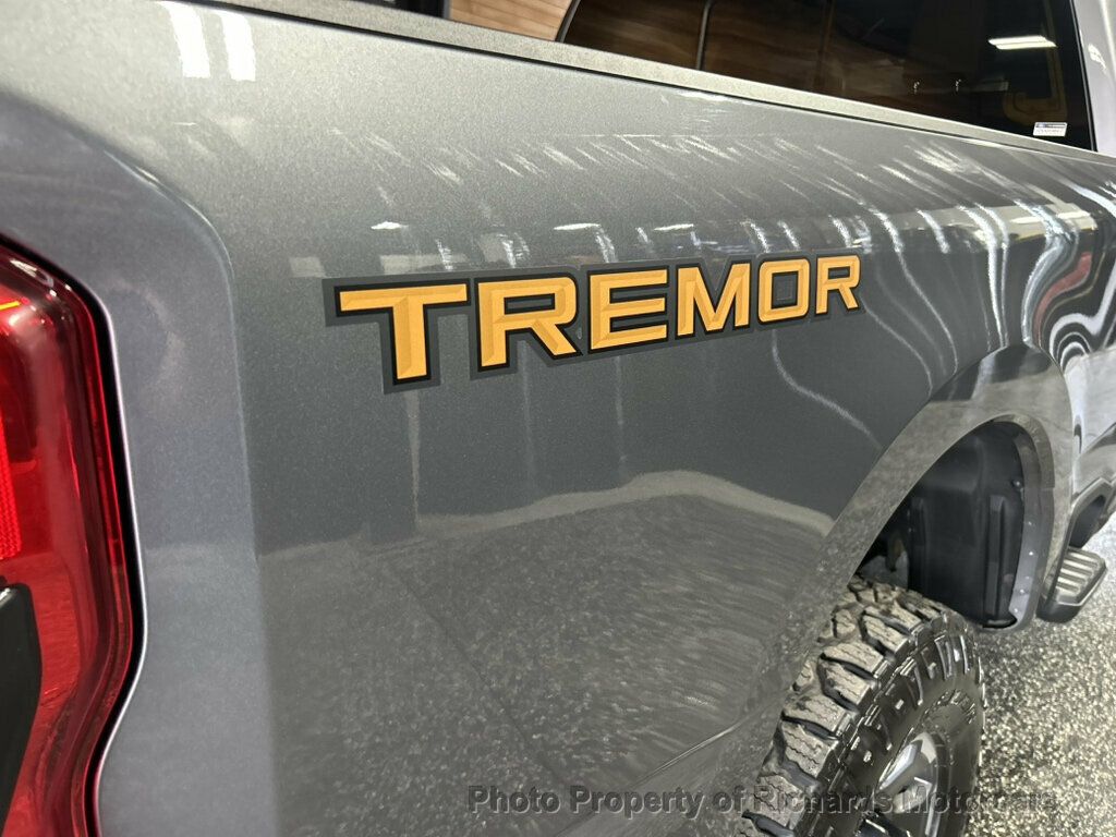 2023 Ford Super Duty F-350 SRW Platinum 4WD Crew Cab 6.75' Box - Azure Gray Metallic Tri-Coat exterior view 11