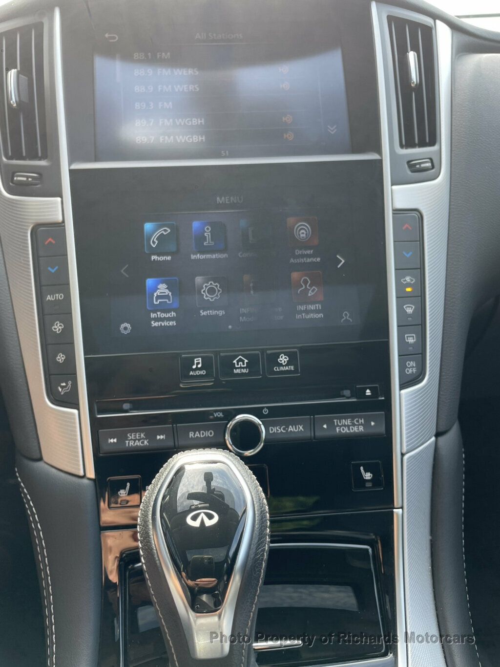 2024 INFINITI Q50 LUXE AWD - Black Obsidian exterior view 11