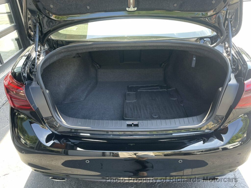 2024 INFINITI Q50 LUXE AWD - Black Obsidian exterior view 17