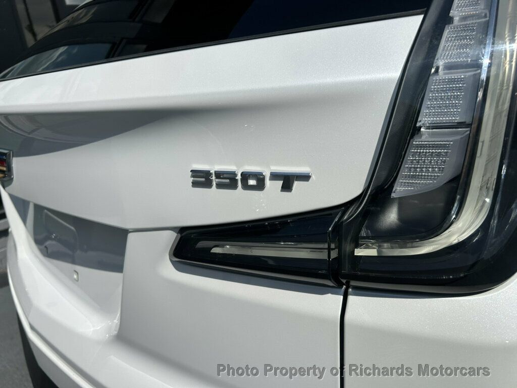 2022 Cadillac XT4 AWD 4dr Sport - Crystal White Tricoat exterior view 10