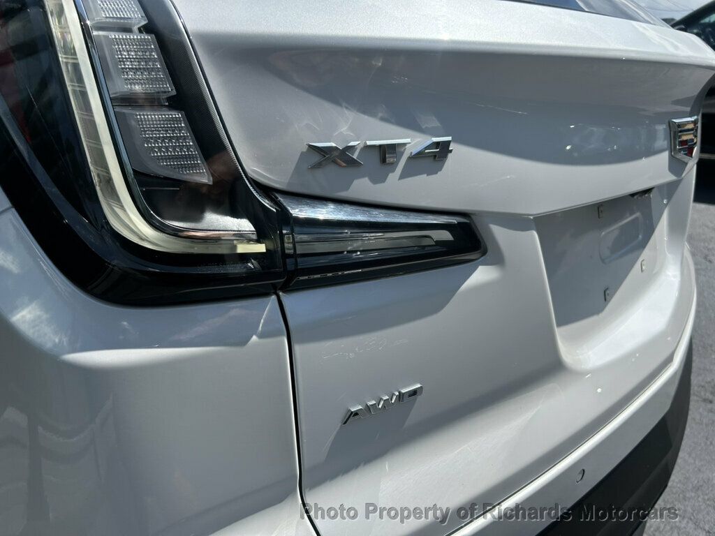 2022 Cadillac XT4 AWD 4dr Sport - Crystal White Tricoat exterior view 11