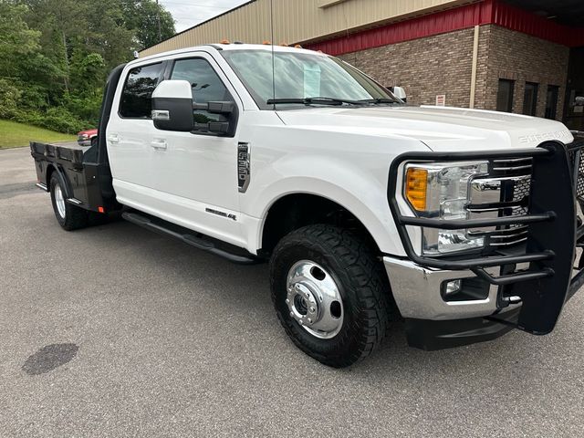 2017 Ford F-350 Super Duty Chassis Lariat Crew Cab DRW 4WD