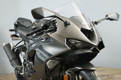 【】 New 2026 Kawasaki Ninja® ZX™-6R, Columbia MO | Specs, Price