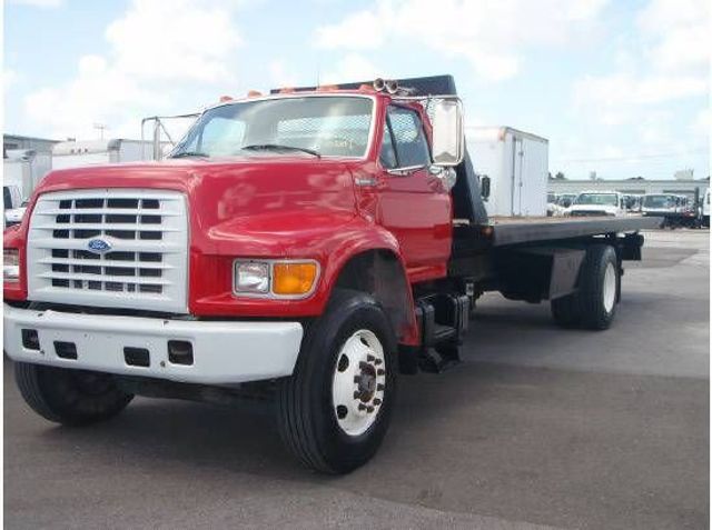 1996 Ford F800 