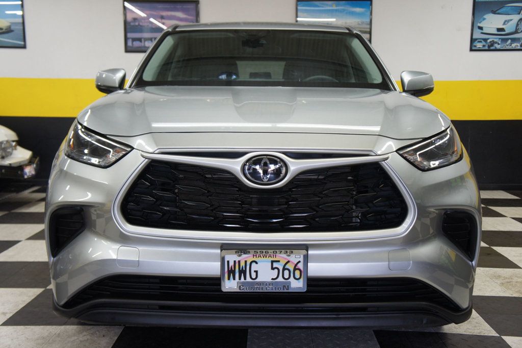 2023 Toyota Highlander LE, L, Limited, Platinum, XLE / XSE (w/ 12.3" multimedia, w/ 8" multimedia)