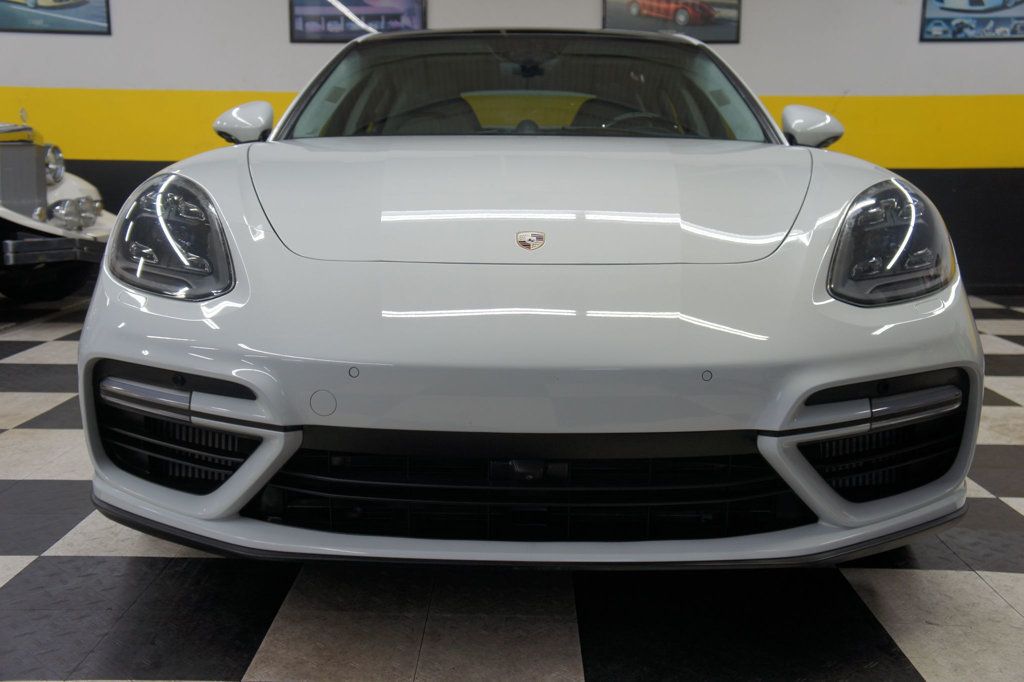 2018 Porsche Panamera Turbo