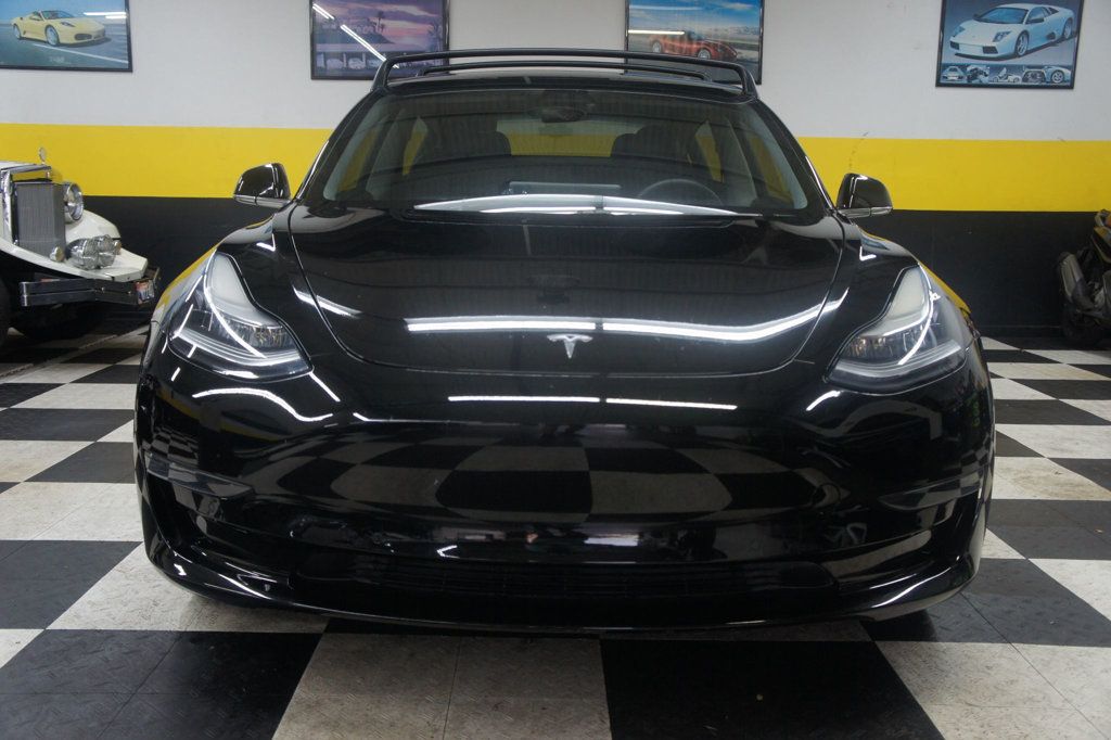 2020 Tesla Model 3 Immaculate ,Roof Racks Installed!