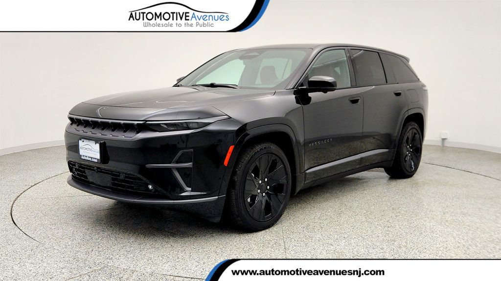 Diamond Black Crystal Pearlcoat 2025 Jeep Wagoneer S Launch Edition 4WD SUV / Crossover Four-Wheel Drive Automatic