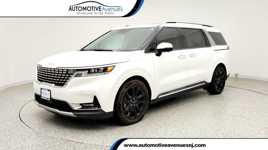 Snow White Pearl 2024 Kia Carnival Minivan Front-Wheel Drive 8-Speed Automatic