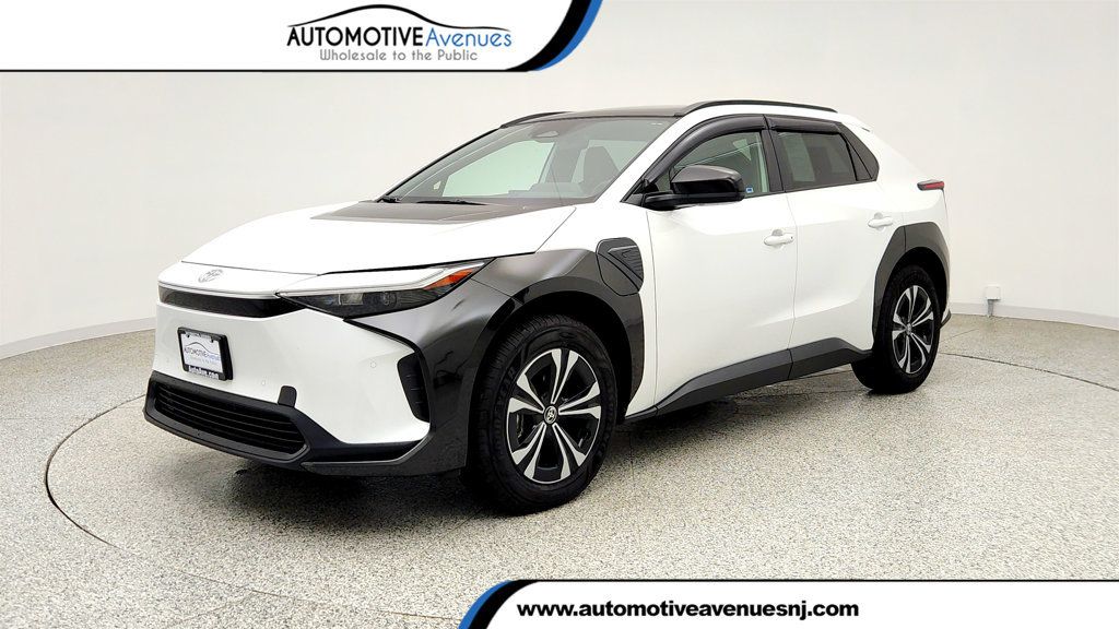 White (Wind Chill Pearl) 2023 Toyota bZ4X XLE FWD SUV / Crossover Front-Wheel Drive Automatic