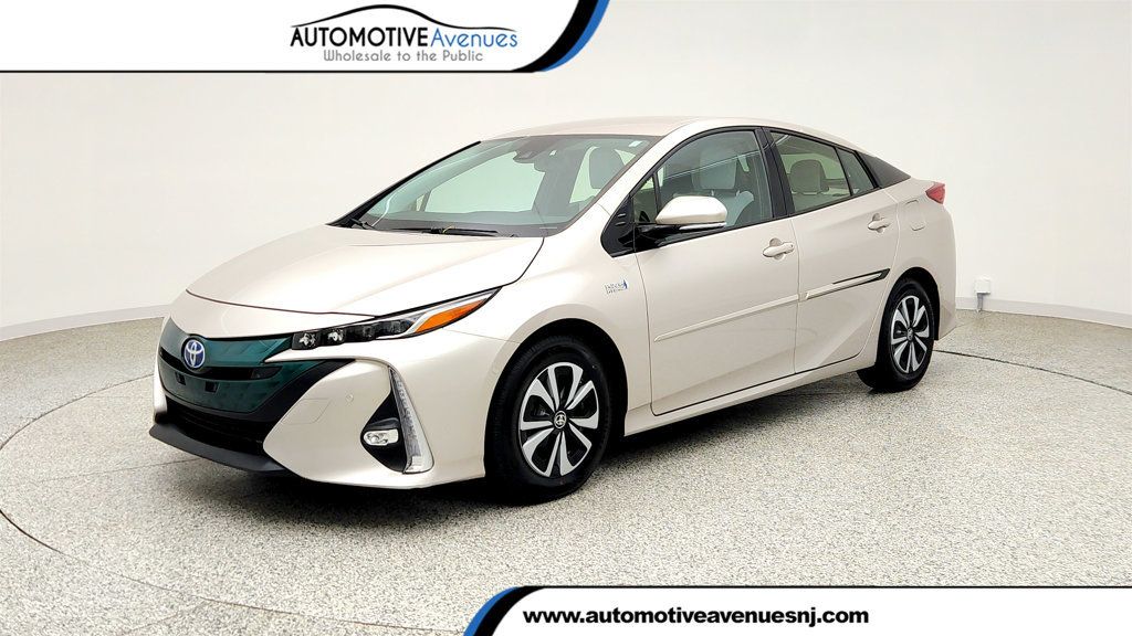 Titanium Glow 2018 Toyota Prius Prime Advanced Hatchback Front-Wheel Drive Continuously Variable Transmission