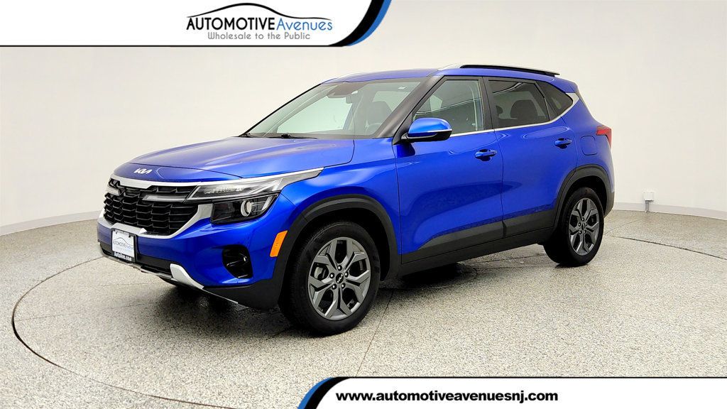 Neptune Blue 2024 Kia Seltos S FWD SUV / Crossover Front-Wheel Drive