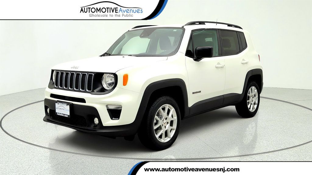 Alpine White Clearcoat 2022 Jeep Renegade SUV / Crossover Four-Wheel Drive 9-Speed Automatic