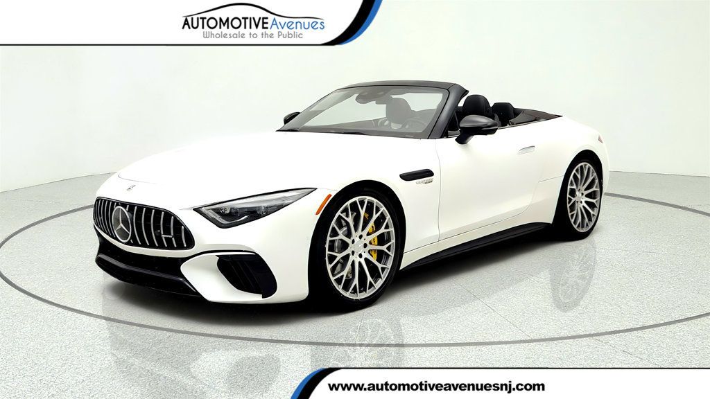 MANUFAKTUR Moonlight White Magno 2022 Mercedes-Benz SL-Class Convertible All-Wheel Drive 9-Speed Automatic