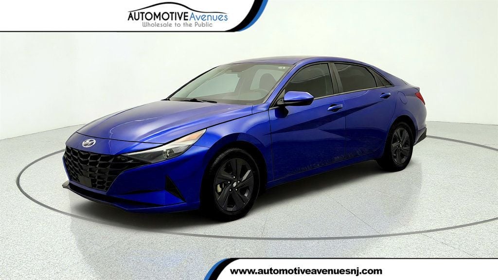 Intense Blue 2022 Hyundai Elantra Sedan Front-Wheel Drive Continuously Variable Transmission