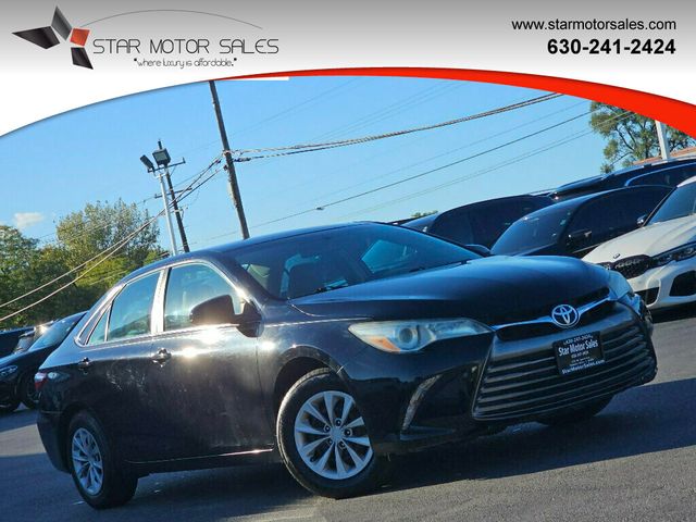 2016 Toyota Camry LE's photo