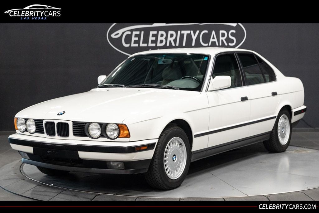 1992 BMW 5 Series 535i Sedan RWD