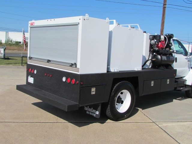 0 TTC Fuel - Lube - Truck  - 21867363 - 17